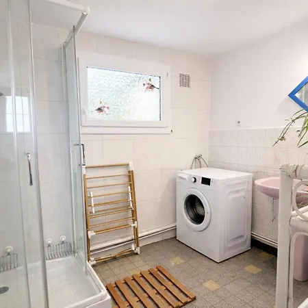 Vakantiehuis Maison Entiere Pour 4 Personnes Avec Parking Proche Centre